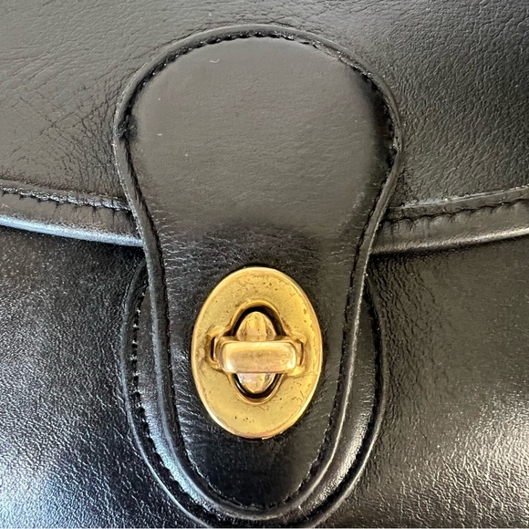 VTG Coach 90’s Prairie #9954 Turnlock Crossbody Black Leather Bag Purse - Picture 11 of 15